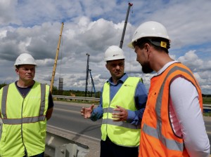 В Рязанской области проинспектировали строительство нового моста через реку Оку